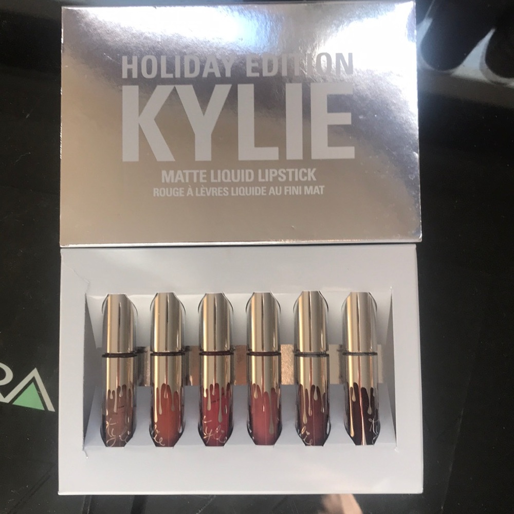 LIMITED EDITION Kylie Cosmetics Holiday Minis